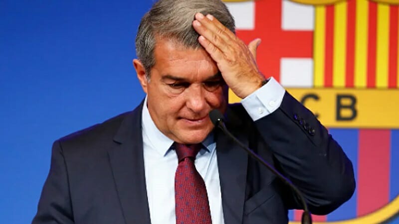 Chủ tịch Joan Laporta: “Bọn chúng đang hãm hại Barca”