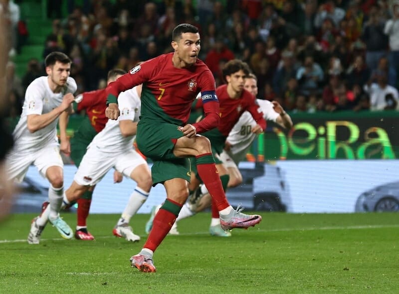 Ronaldo sớm có cơ hội phá sâu những kỷ lục ở cấp độ ĐTQG