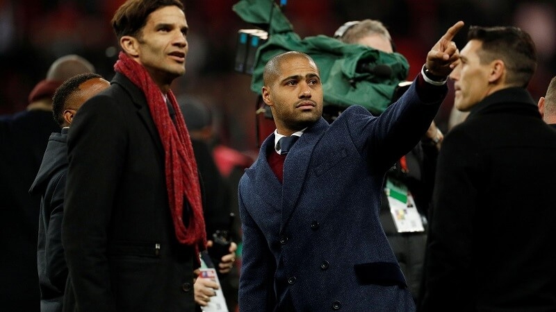 Glen Johnson đã so sánh Arsenal với Leicester