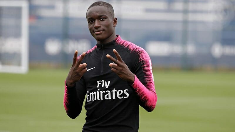 Diaby từng là cầu thủ của PSG