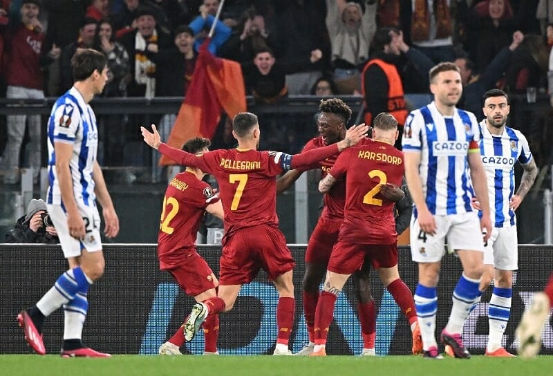 AS Roma bất ngờ vượt qua Real Sociedad