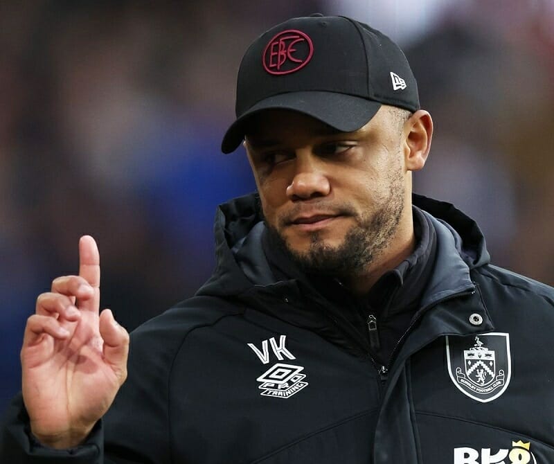 Kompany gây ấn tượng tại Burnley