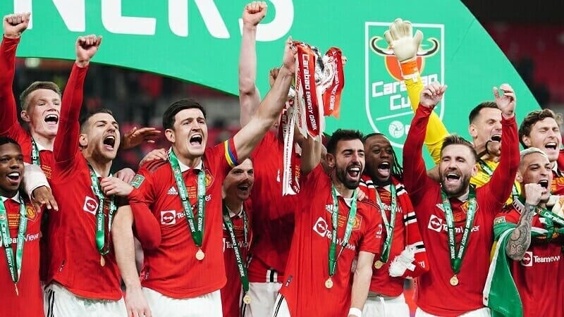  M.U vừa lên ngôi tại Carabao Cup