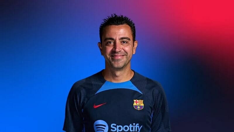 Xavi thừa nhận khó khăn khi làm HLV Barcelona