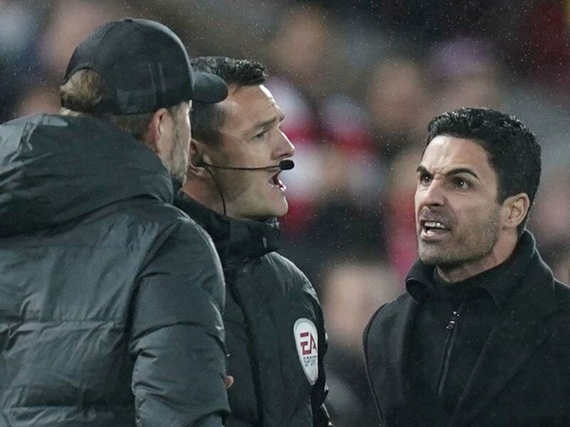 Arteta nổi nóng với Klopp tại Anfield mùa trước