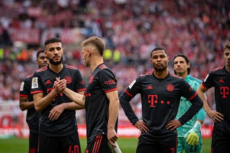 Các cầu thủ Bayern không hiểu chuyện gì đang xảy ra