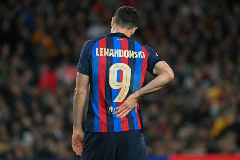 Lewandowski tiếp tục có 1 trận đấu khó quên