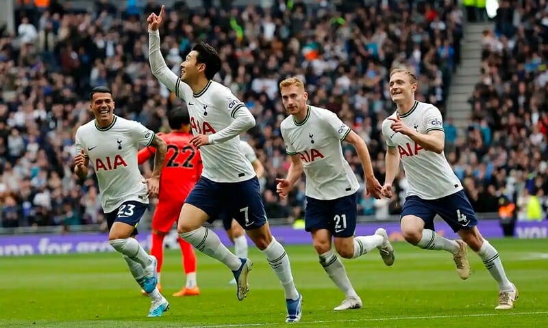 Tottenham đang chơi tốt hơn trong giai đoạn nước rút