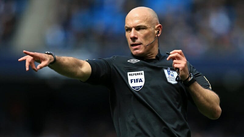 Howard Webb cố gắng nâng tầm chất lượng trọng tài.