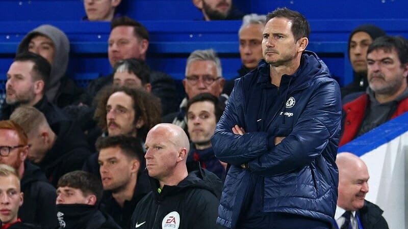 Lampard không bênh vực các cầu thủ