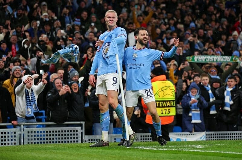 Silva và Haaland đứng trước cơ hội ăn 3 cùng Man City