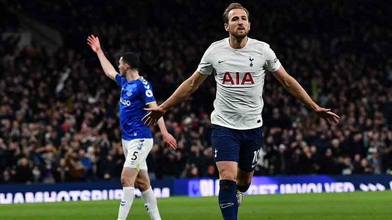 Harry Kane tiếp tục nổ súng