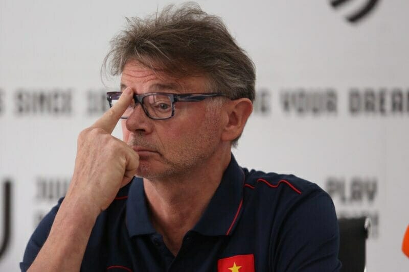  HLV Troussier đánh giá cao U22 Thái Lan