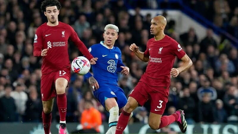 Liverpool hòa không bàn thắng trên sân của Chelsea