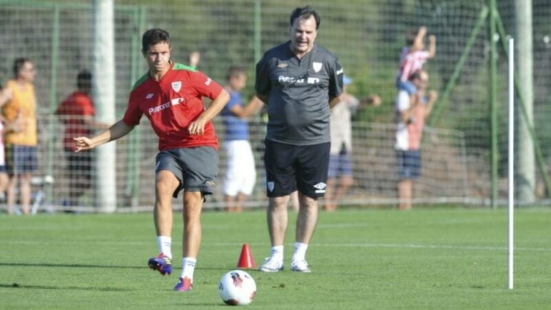 Herrera và người thầy khi còn ở Bilbao