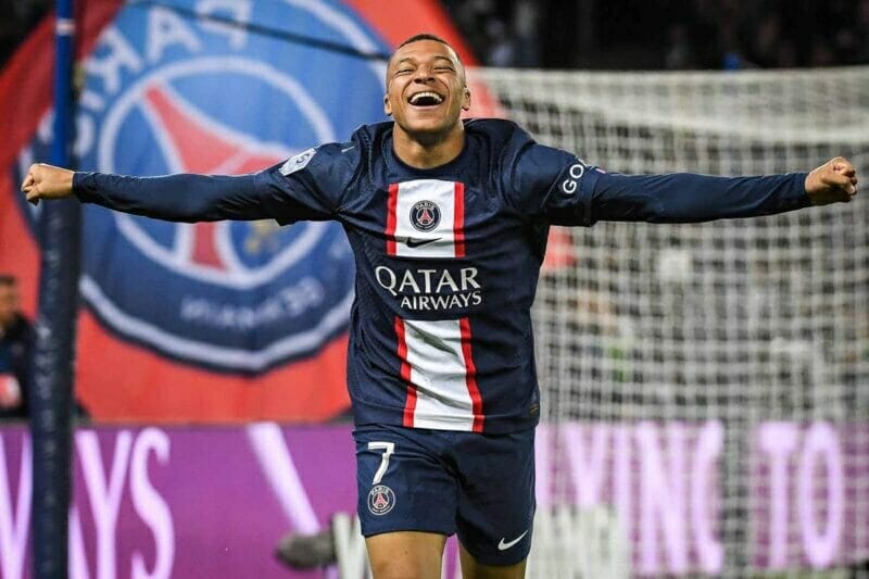 Hiệp 2 là show diễn của Mbappe với cú đúp chỉ trong 7 phút