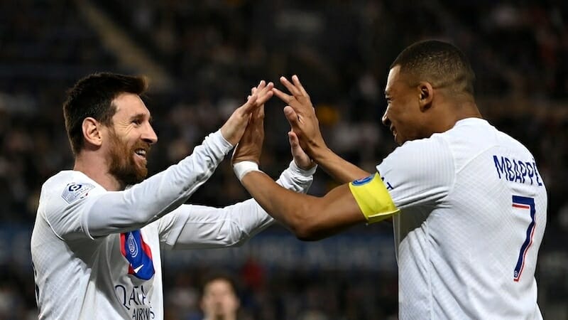 Messi và Mbappe kết hợp ăn ý