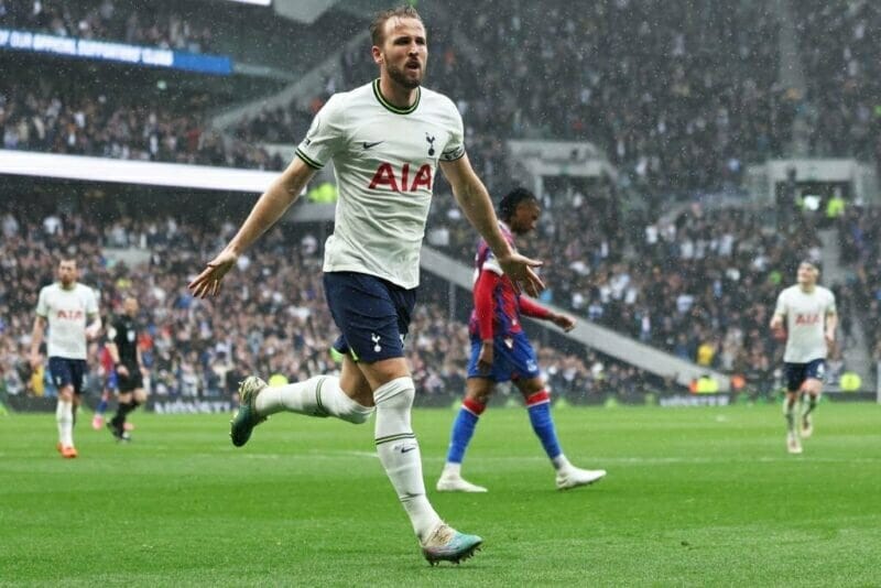 Harry Kane phá vỡ thế bế tắc của trận đấu ngay trước khi hiệp 1 khép lại