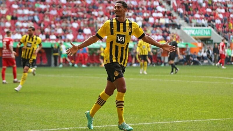 Sự tỏa sáng đúng lúc của Haller giúp Dortmund chơi thăng hoa ở giai đoạn cuối mùa