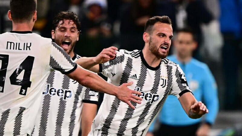 Gatti ghi bàn cho cho Juve ở phút 90+7