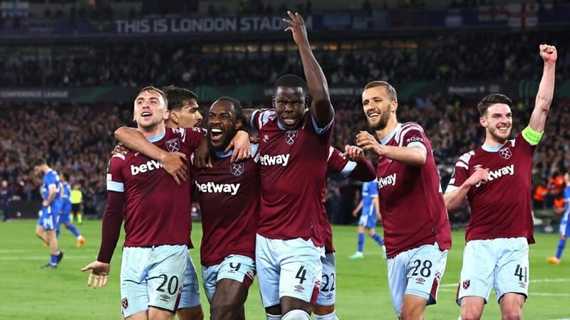 West Ham tiến gần danh hiệu Châu Âu đầu tiên trong lịch sử 