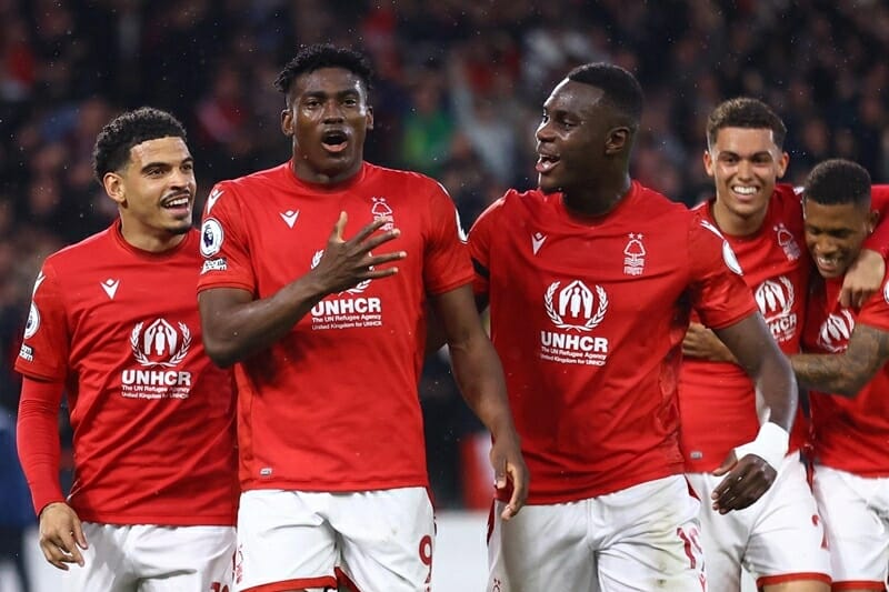 Nottingham có khát khao thắng lớn hơn Arsenal