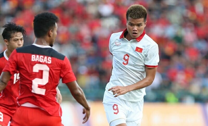 Mất hai tiền đạo, HLV Troussier chọn ai để công phá U22 Myanmar?