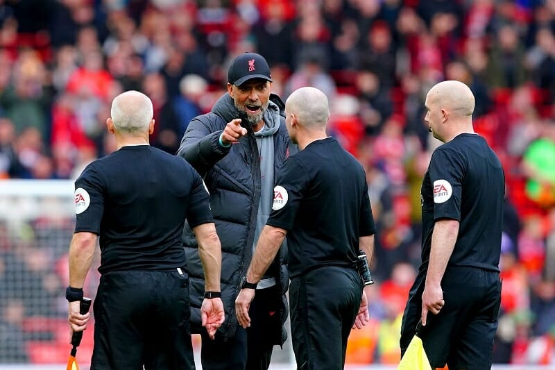 Klopp đứng trước án phạt cấm chỉ đạo trong thời gian tới