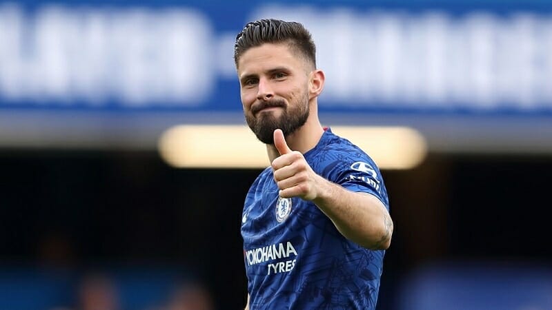 Giroud có hơn 3 năm khoác áo The Blues