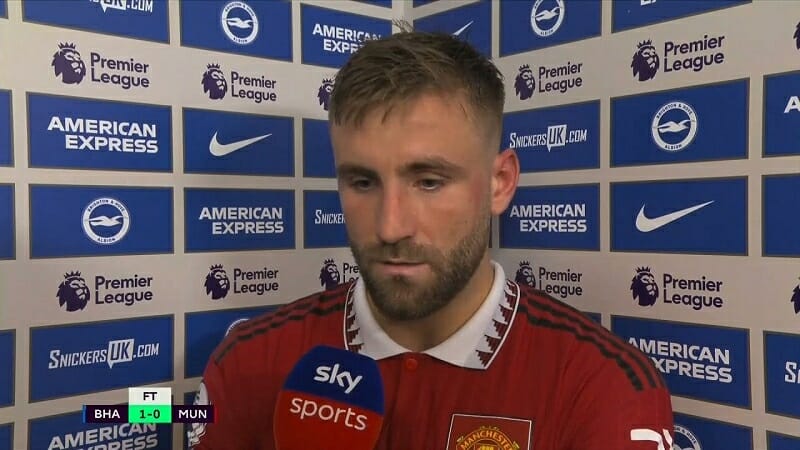 Luke Shaw tin rằng các đồng đội ở tuyến trên đã làm không tốt