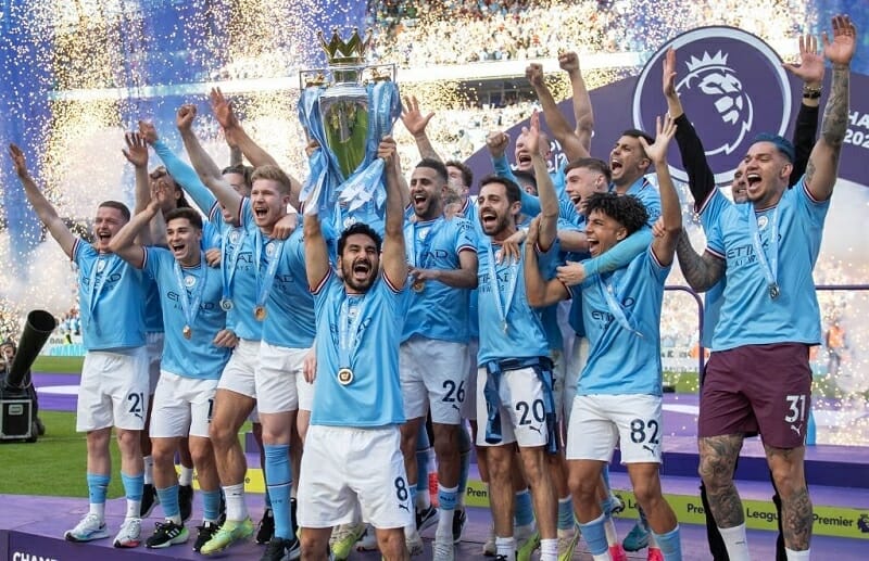 Man City một lần nữa lên ngôi