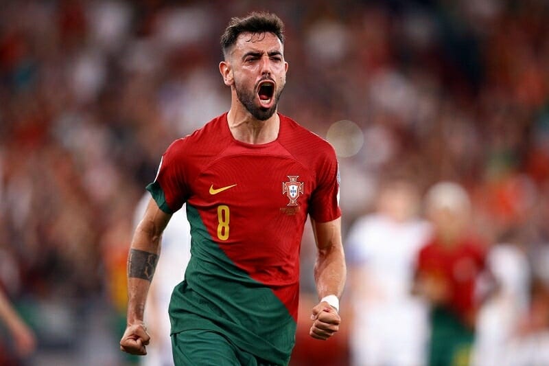 Bruno Fernandes nhân đôi cách biệt cho Bồ Đào Nha.