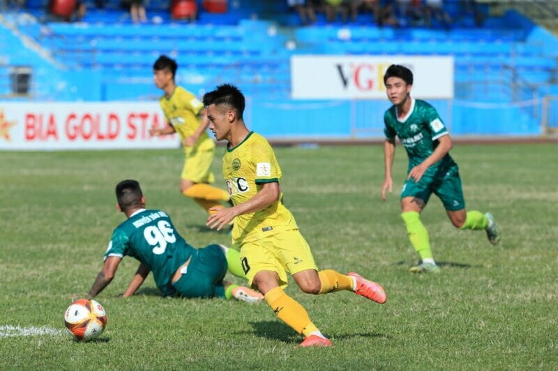 Link xem trực tiếp Vũng Tàu vs Hòa Bình, Vòng 8 V-League 2 2023: 'Ó biển' chưa từ bỏ tham vọng lên hạng