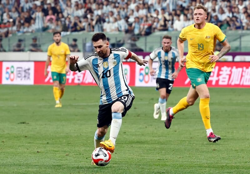 Messi không tham dự trận đấu với Indonesia sau khi ghi siêu phẩm trước Australia