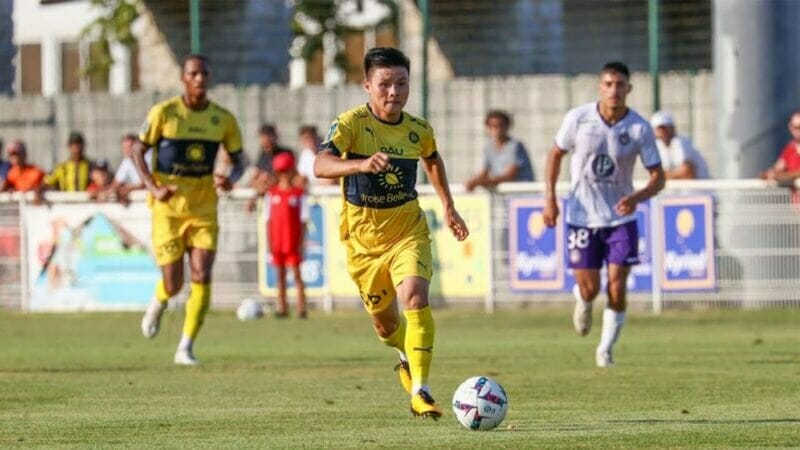 Pau FC của Quang Hải có nguy cơ xuống hạng