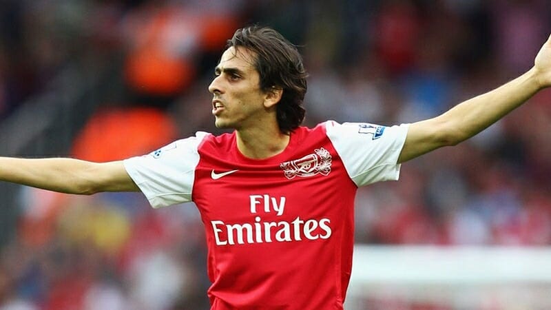 Benayoun chơi cho Arsenal dưới dạng cho mượn