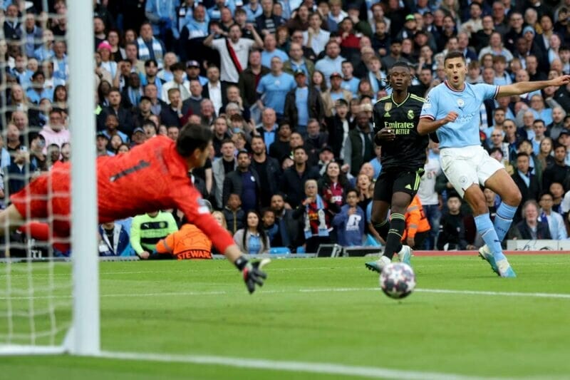 Rodri là một trong những cầu thủ Man City có phong độ cao nhất