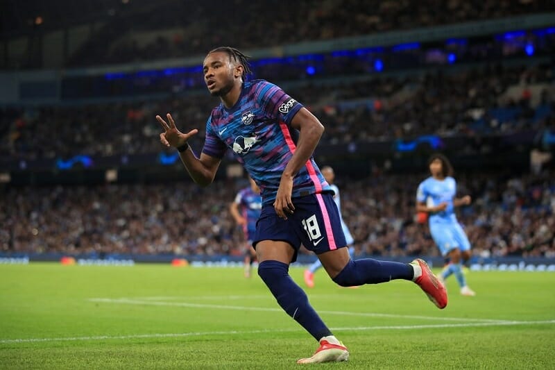 Nkunku từng lập hat-trick vào lưới Man City 2 năm trước