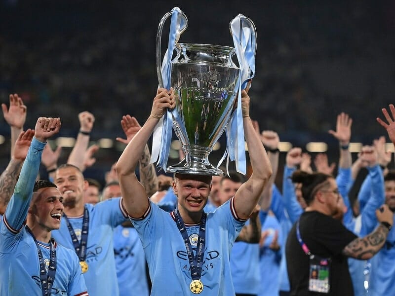 Carson vừa có lần thứ 2 vô địch Champions League