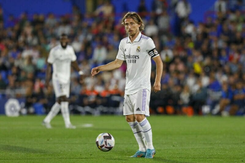 Modric có lẽ phải ngồi dự bị nhiều ở mùa tới