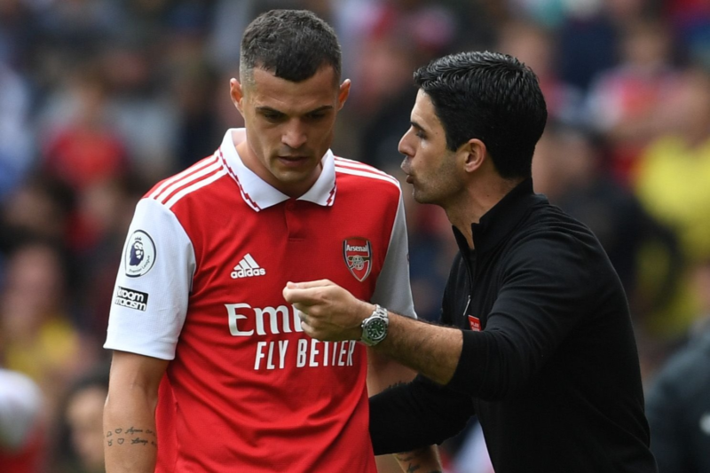 Arteta nói lời ruột gan sau khi bán được giá Xhaka