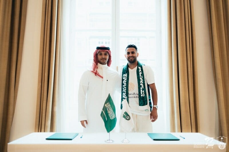 Riyad Mahrez là tân binh mới nhất của Al Ahli.