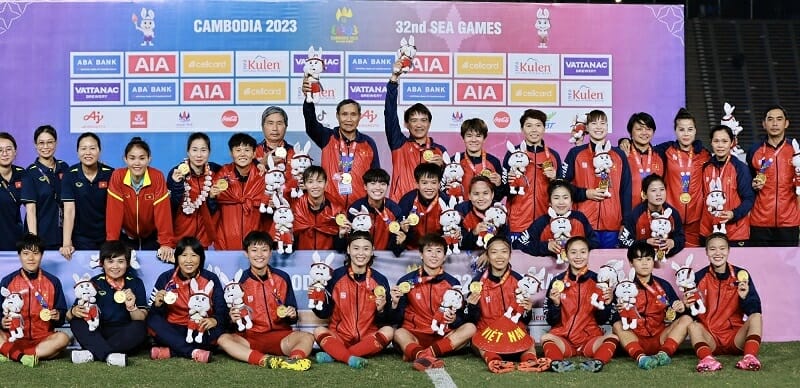 Tuyển nữ Việt Nam vô địch SEA Games 32 vừa qua. (Ảnh: Thanh Niên)