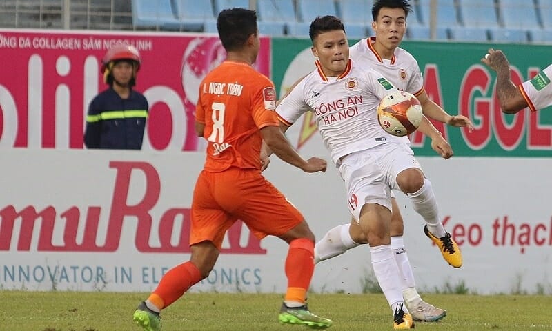 CAHN vấp ngã trước SHB Đà Nẵng tại V.League (Ảnh: VnExpress)