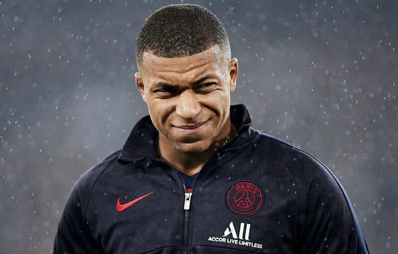 Mbappe công khai chỉ trích PSG.