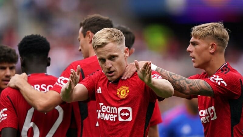 Donny van de Beek ghi bàn duy nhất giúp MU chiến thắng