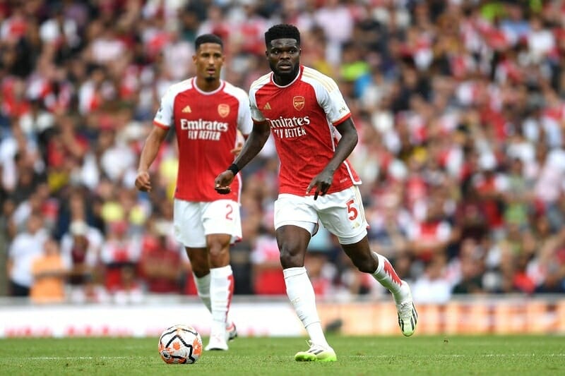 Thomas Partey thi đấu tốt ở cả mặt phòng ngự lẫn tấn công.