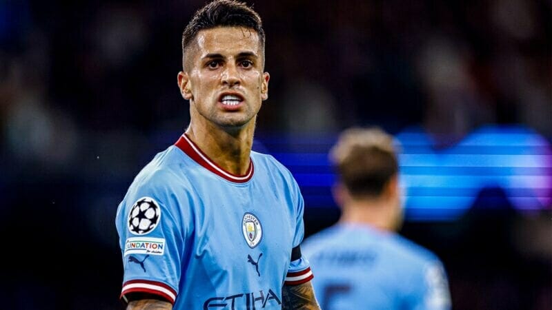 Cancelo chuẩn bị rời Etihad