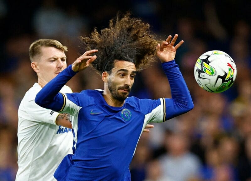 Cucurella đã chơi trọn trận đấu gặp AFC Wimbledon