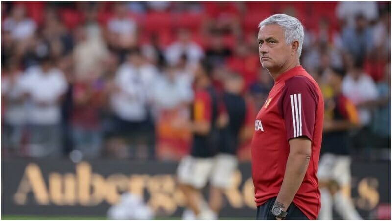 Mourinho không có được lực lượng như ý